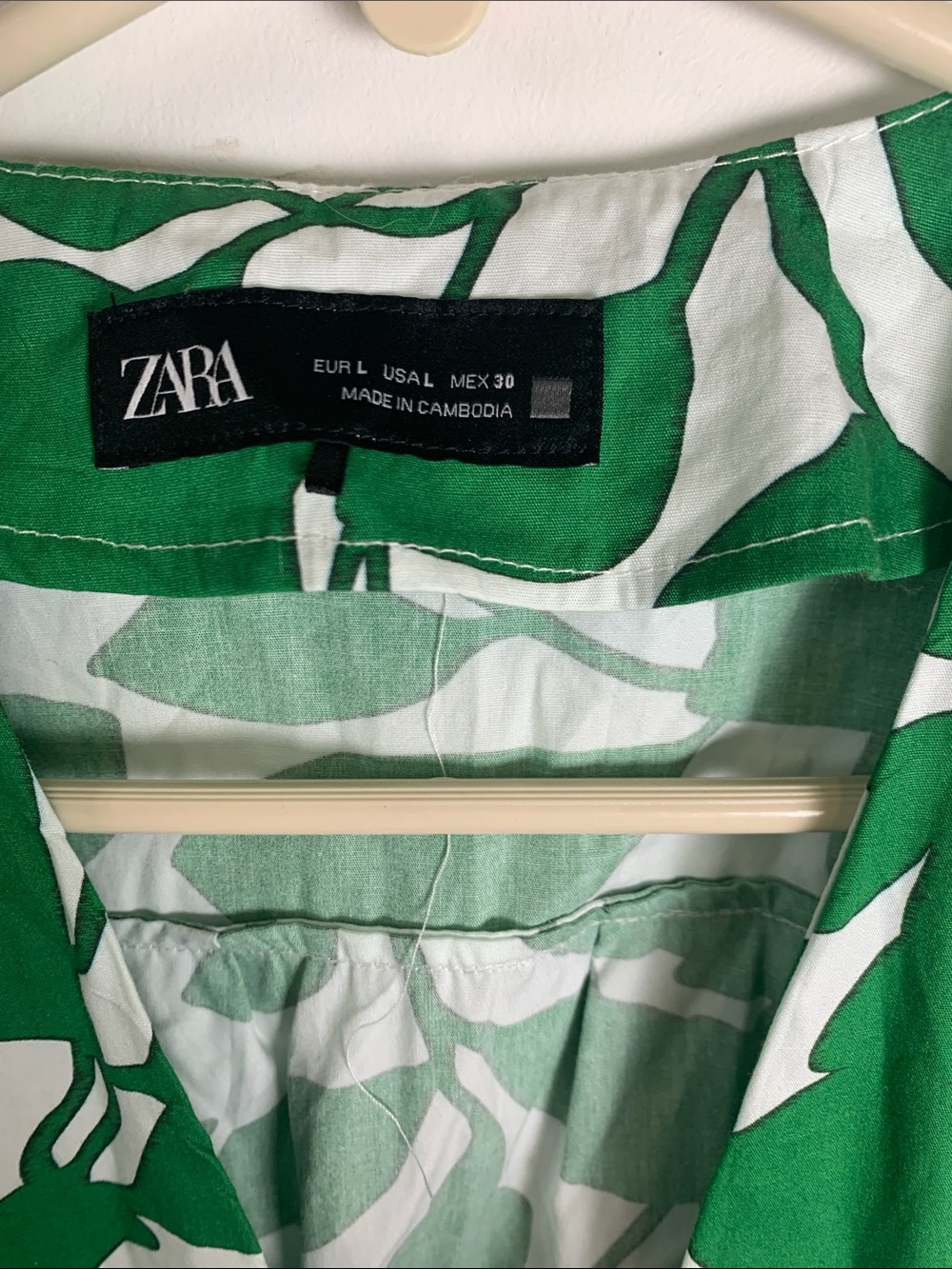 Zara Green Leaf Print Button-Front Midi Dress - Picture 2 of 7